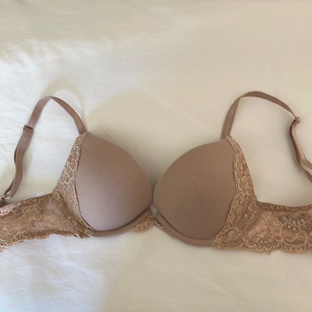 Victoria’s Secret Dream Angela smooth with lace trim push up bra